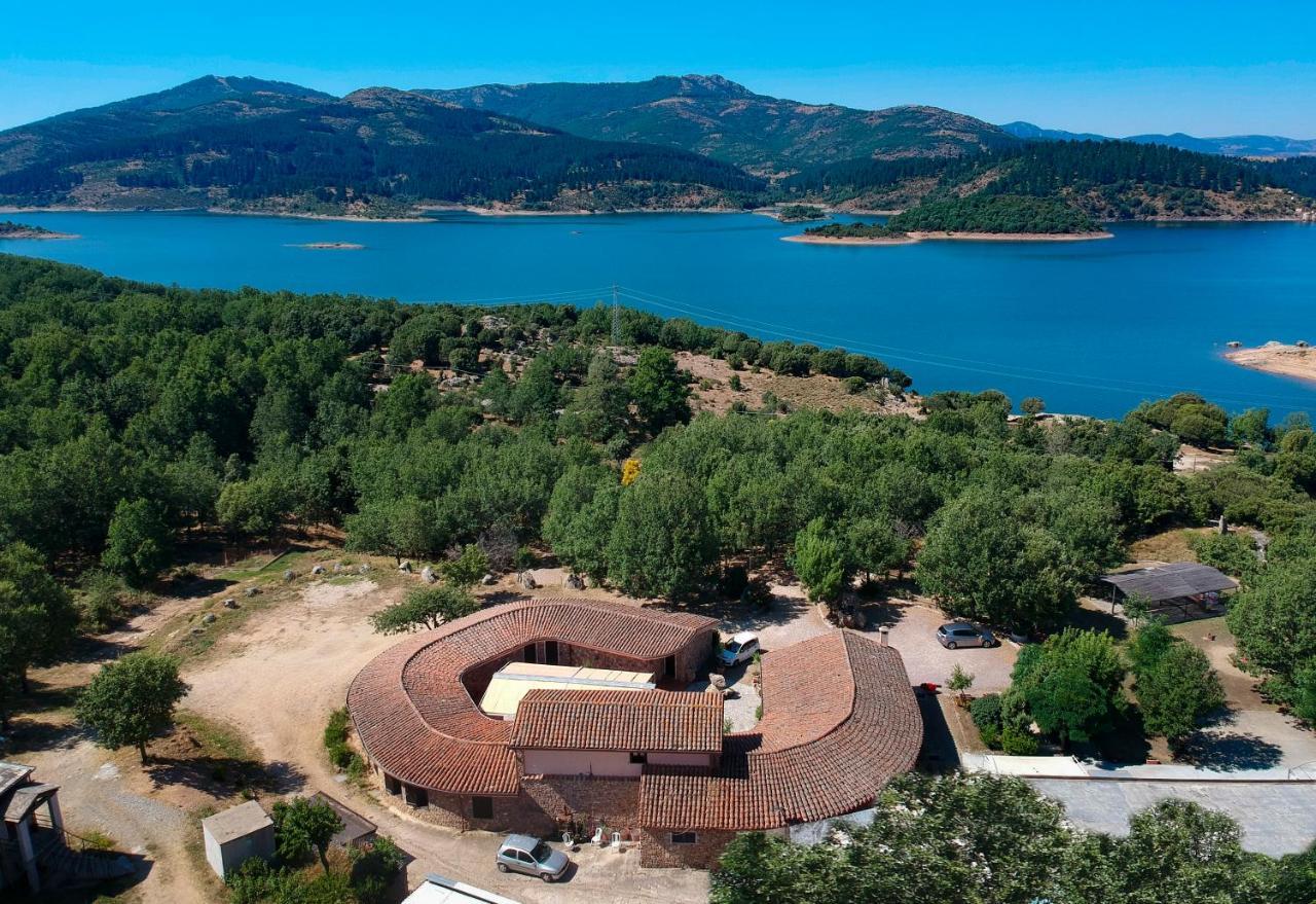 Hotel Il Nido Dell'Aquila Villanova Strisaili Dış mekan fotoğraf